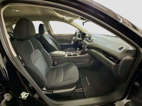 Used 2024 Nissan Sentra SV image 31