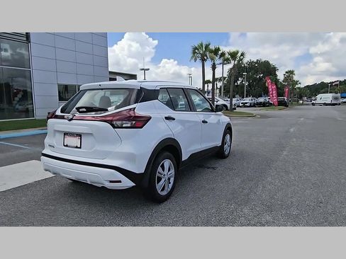 Used 2025 Nissan Kicks Play S FWD image 33