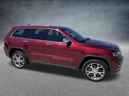 Used 2022 Jeep Grand Cherokee Limited w/ Tech Group RWD image 9
