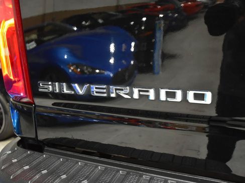 Used 2023 Chevrolet Silverado 3500 High Country w/ Z71 Off-Road Package AWD/4WD image 8