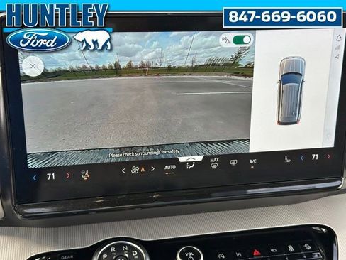 Used 2025 Ford Expedition Active AWD/4WD image 35
