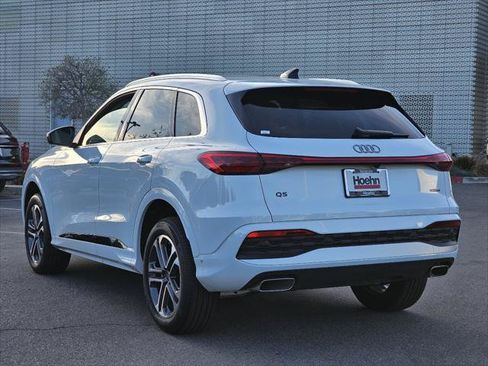 Certified 2025 Audi Q5 Premium w/ Convenience Package AWD/4WD image 9