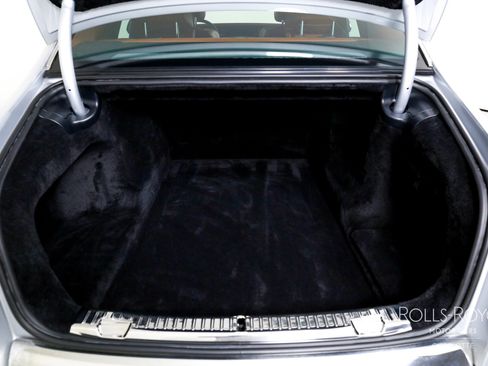 Used 2018 Rolls-Royce Phantom Sedan image 25