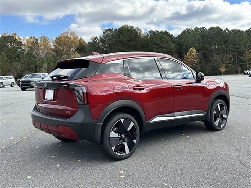 New 2025 Nissan Kicks SR image 7