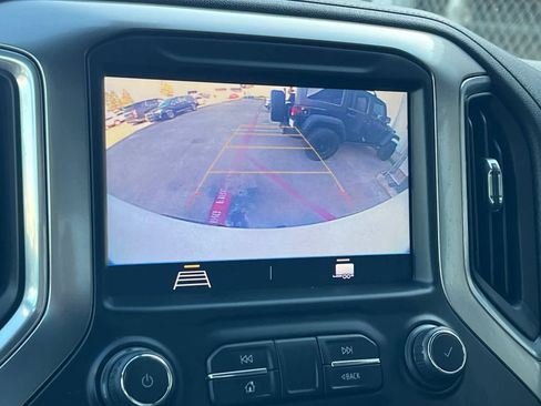 Used 2021 Chevrolet Silverado 1500 LT image 22