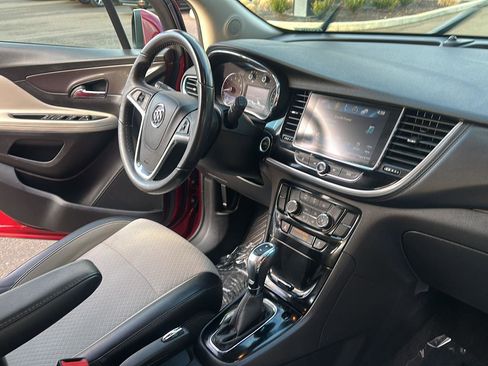 Used 2018 Buick Encore Preferred image 12
