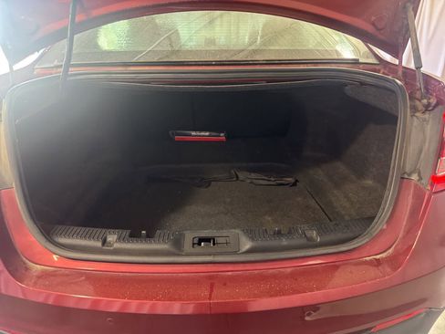 Used 2018 Ford Taurus Limited image 16