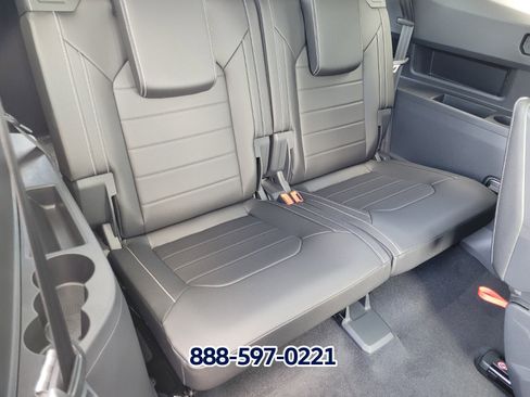 New 2026 Volkswagen Atlas SEL AWD/4WD image 11
