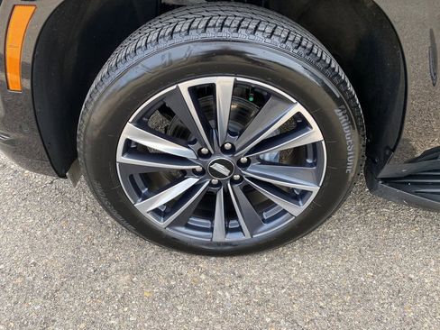 Used 2025 Cadillac Escalade Sport image 27