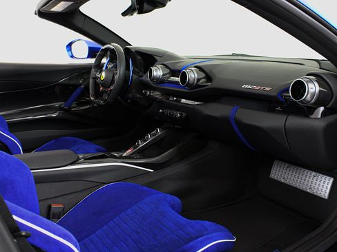 Certified 2022 Ferrari 812 GTS RWD image 72