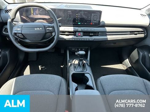Used 2025 Kia K4 FWD image 27