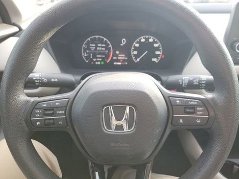 Used 2024 Honda HR-V LX image 11