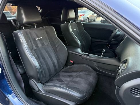 Used 2015 Dodge Challenger SRT Hellcat image 28