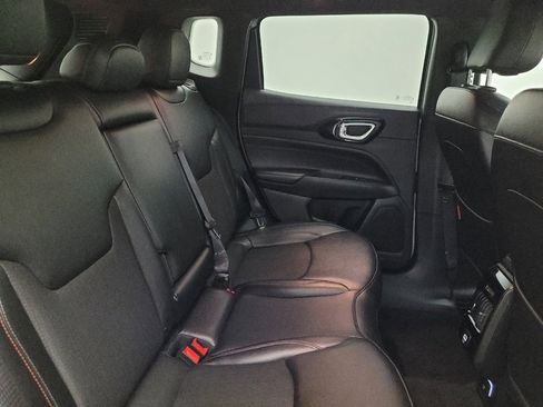 Used 2024 Jeep Compass Trailhawk image 19