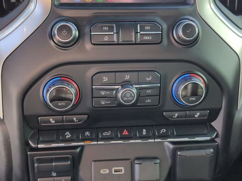 Used 2020 Chevrolet Silverado 1500 LT Trail Boss image 19