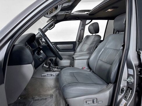 Used 2007 Toyota Land Cruiser image 21