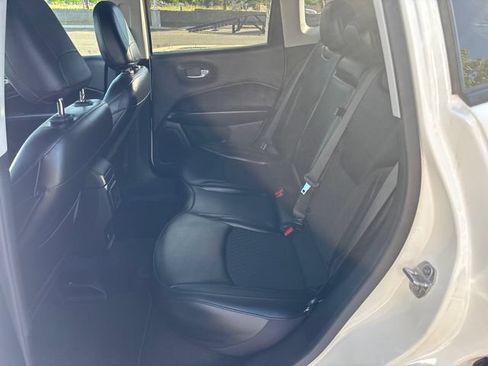 Used 2021 Jeep Compass Latitude AWD/4WD image 26