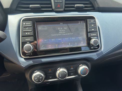 Used 2025 Nissan Versa SV image 19