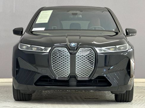 Certified 2024 BMW iX xDrive50 w/ Premium Package AWD/4WD image 6
