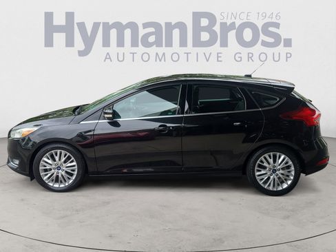 Used 2015 Ford Focus Titanium FWD image 6
