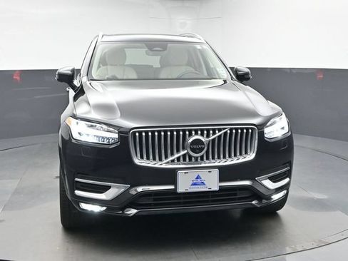 Used 2023 Volvo XC90 B6 Plus w/ Protection Package AWD/4WD image 2