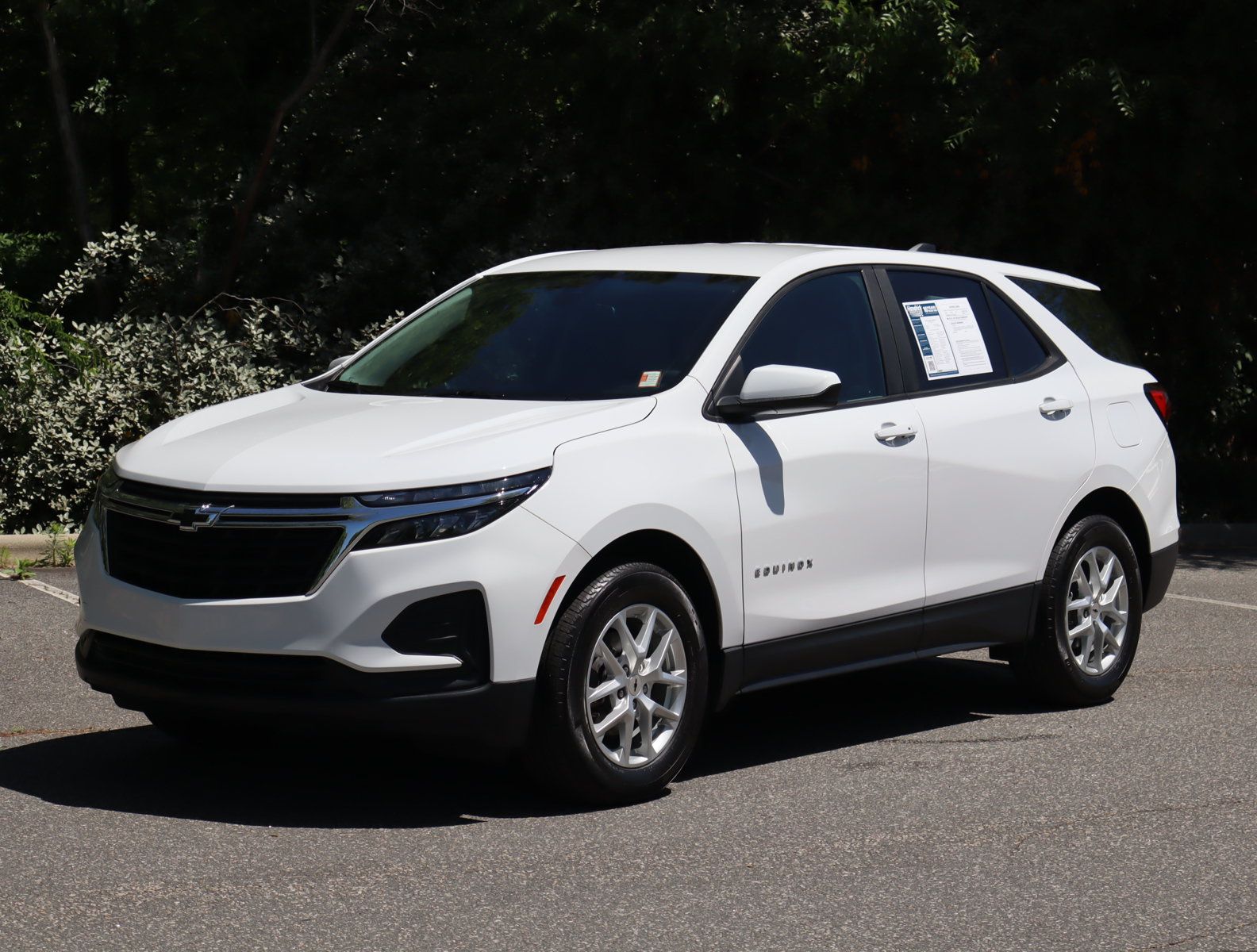 Used 2024 Chevrolet Equinox LS FWD image 5