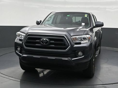 Used 2023 Toyota Tacoma SR5 RWD image 9