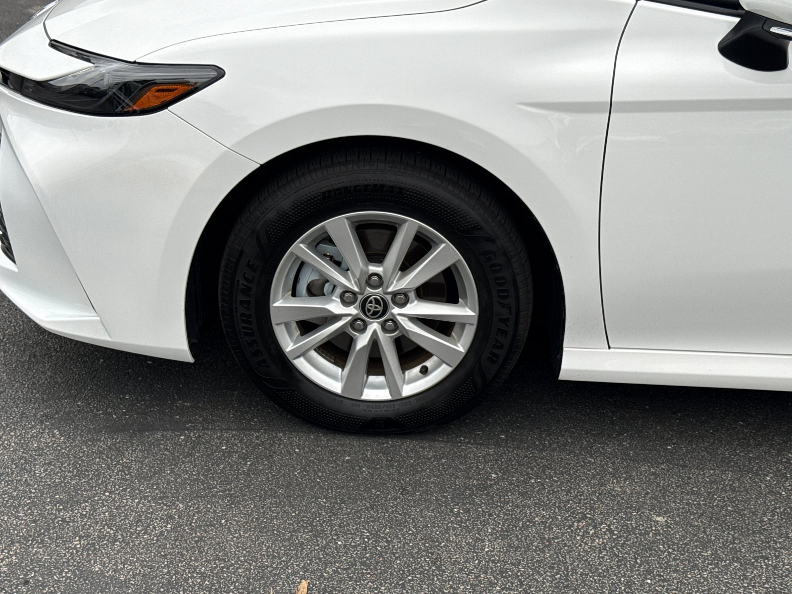Used 2026 Toyota Camry LE FWD image 20