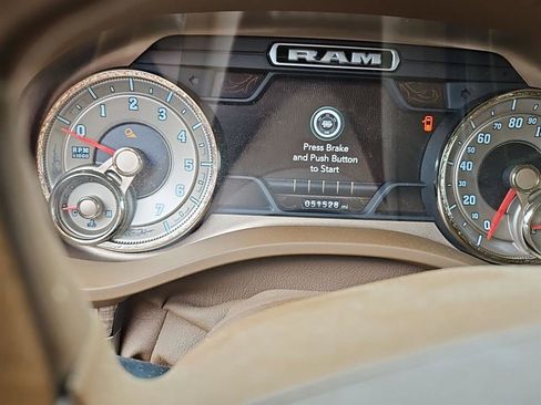 Used 2019 RAM 1500 Limited image 3