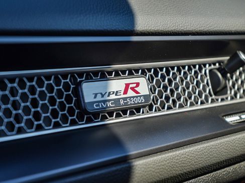 Used 2025 Honda Civic Type R image 26