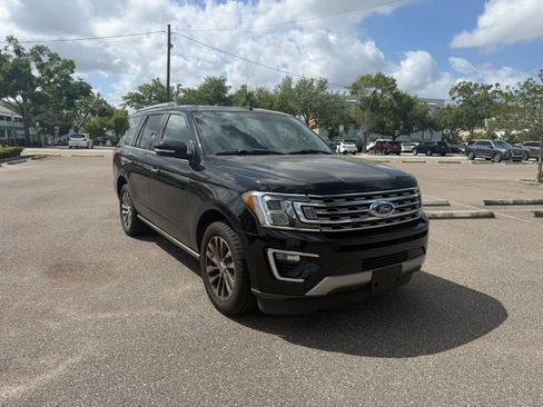 Used 2018 Ford Expedition Limited image 4
