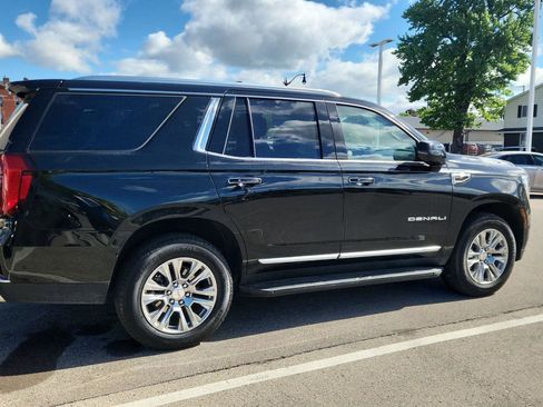Used 2025 GMC Yukon Denali AWD/4WD image 4