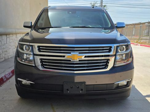 Used 2015 Chevrolet Suburban LTZ RWD image 9