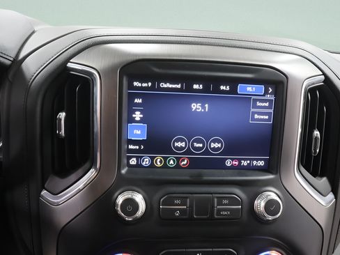 Used 2022 GMC Sierra 1500 Denali w/ Technology Package AWD/4WD image 11