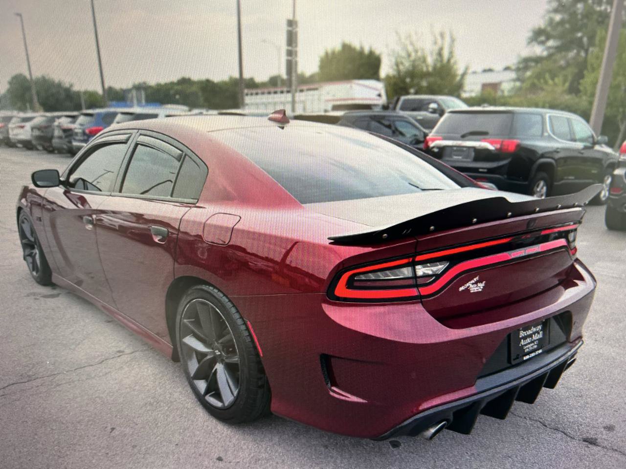 Used 2019 Dodge Charger Scat Pack RWD image 3