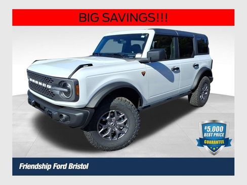 New 2025 Ford Bronco Badlands image 1