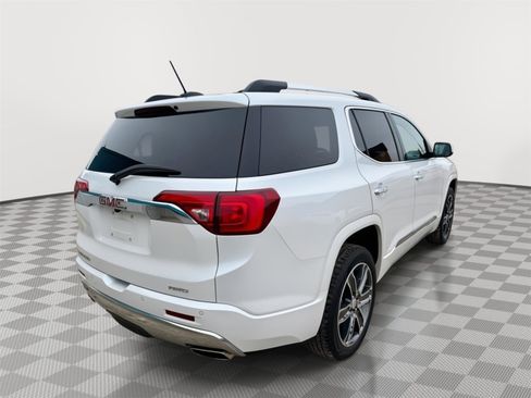 Used 2017 GMC Acadia Denali w/ Technology Package AWD/4WD image 7