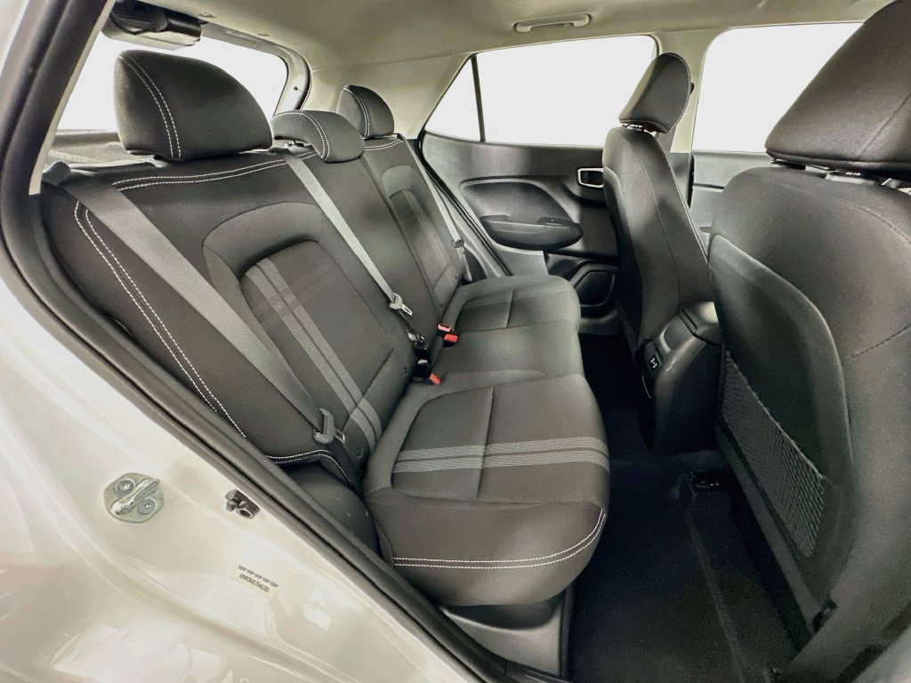 Used 2026 Hyundai Venue SEL FWD image 26