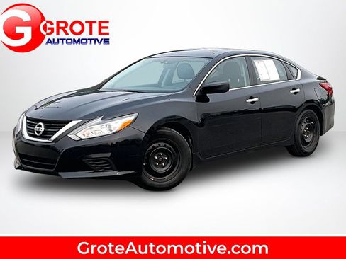 Used 2018 Nissan Altima 2.5 S w/ S Convenience Package FWD image 1