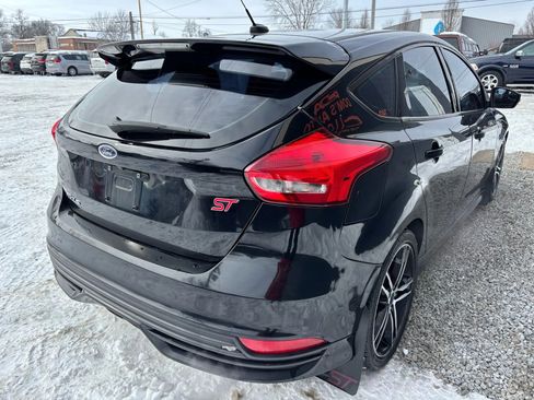 Used 2018 Ford Focus ST image 6