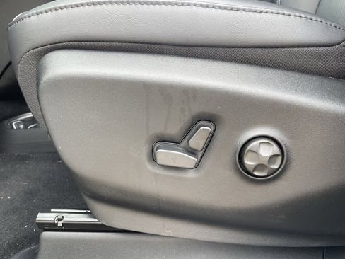 New 2026 Chrysler Voyager LX image 22