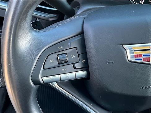Used 2024 Cadillac XT6 Luxury w/ LPO, Floor Liner Package AWD/4WD image 13