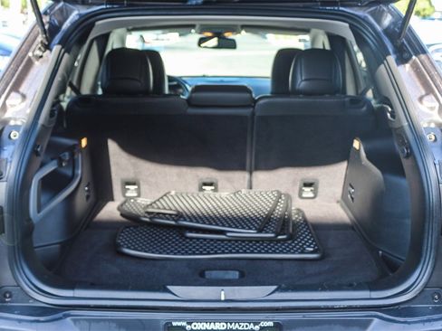 Used 2018 Jeep Cherokee Latitude Plus w/ Cold Weather Group image 26