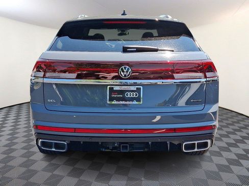 Used 2026 Volkswagen Atlas Cross Sport SEL Premium R-Line AWD/4WD image 5