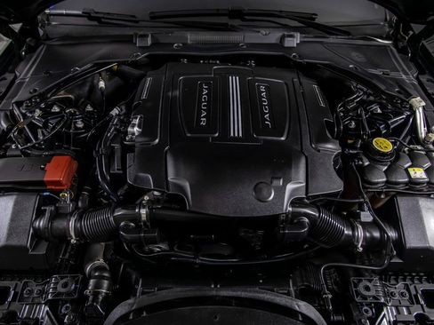 Used 2018 Jaguar XF First Edition image 45