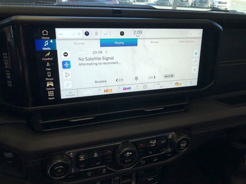 New 2025 Jeep Wrangler Unlimited Rubicon 392 image 19