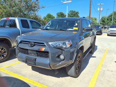 Used 2024 Toyota 4Runner SR5 RWD image 1
