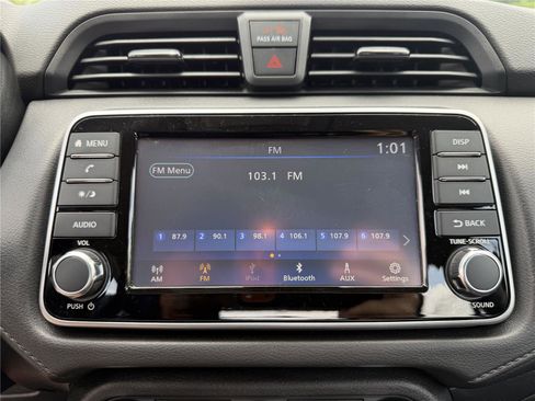 Used 2025 Nissan Versa S w/ Trunk Package FWD image 6