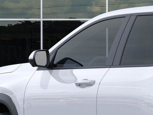 New 2026 Chevrolet Equinox LT image 12