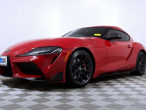 Used 2024 Toyota Supra Premium image 2
